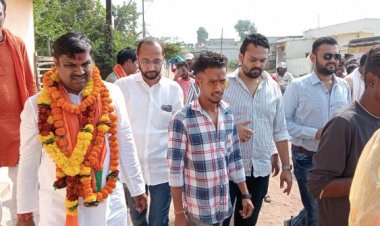 दुर्ग शहर विधानसभा प्रत्याशी गजेंद्र यादव ने किया उरला क्षेत्र में अपना व्यापक जनसंपर्क