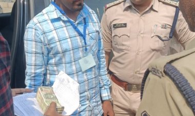 दुर्ग जिले में फिर पकड़ाया 3.83 लाख कैश