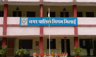 भिलाई निगम के सफाई ई रिक्शा चालकों से कबाड़ के एवज में 400 रुपए की डिमांड, किसी से शिकायत करने पर नौकरी से निकलने की धमकी