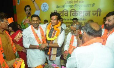 राजेश चौधरी अपने 200 कांग्रेस कार्यकर्ता संग BJP में हुए शामिल, संसद रवि किशन ने किया भव्य स्वागत