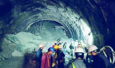 सुरंग में फंसे 40 मजदूरों को निकालने 70 घंटे से जारी है रेस्क्यू ऑपरेशन