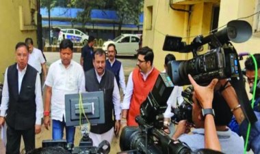 कलेक्टर ने कांग्रेस के लिए काम किया, सांसद विजय बघेल ने चुनाव आयोग से की शिकायत