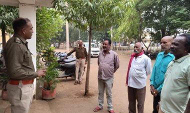 दुर्ग पुलिस ने 100 से अधिक गुंडे बदमाशों की ली क्लास, अब जमानतदारों पर भी होगी कार्रवाई