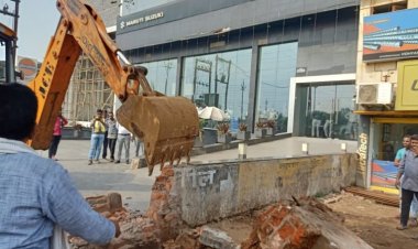 भिलाई में दूसरे दिन भी चला अवैध कब्जा हटाने का अभियान, 34.5 हजार दांडिक शुल्क भी वसूला