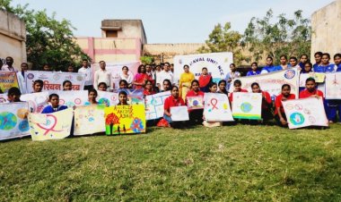 चित्रकारी और निबंध के माध्यम से AIDS के प्रति किया जागरूक, बचाव की दी गई जानकारी