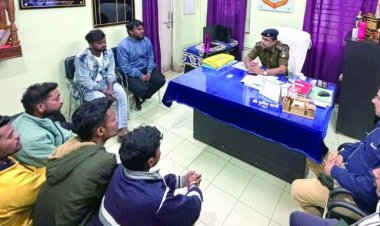 दुर्ग पुलिस ने डीजे संचालकों की ली क्लास, नॉइस मीटर की मदद से ऑन द स्पॉट की जाएगी कार्रवाई