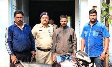 जेल से छूटते ही चुराया मोटर साइकिल, बेचते समय छावनी पुलिस ने पकड़ा