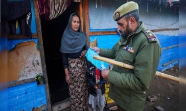 रोहिंग्या मुसलमानों पर पुलिस का बड़ा एक्‍शन, 50 से अधिक लोग हिरासत में