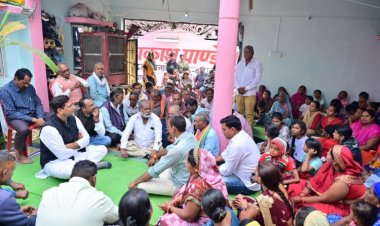 बालाजी नगर, दुर्गा मंदिर वार्ड और छावनी क्षेत्र के लोगों से मिले ​विधायक देवेंद्र यादव, मतदाताओं का जताया आभार