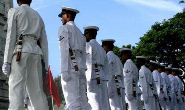 कतर में भारतीय नौसेना के 8 पूर्व कर्मियों को दी गई मौत की सजा पर लगी रोक