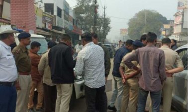 बिना परमिट और फिटनेस सड़क पर दौड़ रहे 57 बसों पर कार्रवाई, 7 एंबुलेंस सहित 13 वाहन जब्त