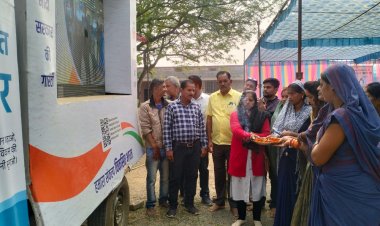 जिले के दूरस्थ ग्राम पंचायतों में पहुंच रही है योजनाओं के एलईडी वैन