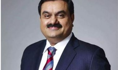 सुप्रीम कोर्ट के फैसले से पहले 12 प्र‎तिशत तक चढ़े अडानी के शेयर1```