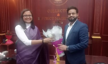 नव पदस्थ कलेक्टर ऋचा प्रकाश चौधरी ने पदभार ग्रहण किया
