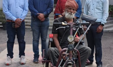 दिव्यांग मेजर सिंग को राज्य सभा सांसद द्वारा दिया गया ई-ट्राईसिकल