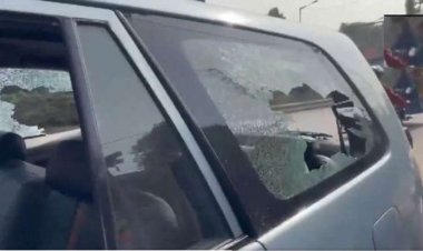 टीएमसी नेता के यहां छापा मारने गई प्रवर्तन निदेशालय (ED) की टीम पर 200 लोगों की भीड़ ने हमला कर दिया