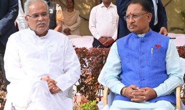 मुख्यमंत्री  विष्णु देव साय ने स्वर्गीय नंदकुमार बघेल के पार्थिव शरीर पर पुष्प अर्पित कर उन्हें श्रद्धांजलि अर्पित की