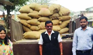 सरपंच को धान का अवैध परिवहन करते SDM ने पकड़ा