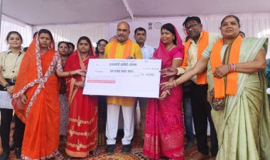 विकसित भारत संकल्प यात्रा शिविर में शामिल हुए विधायक ललित चंद्राकर, लाभार्थियों को मिला उज्ज्वला कनेक्शन