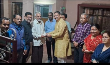 बोरसी कॉलोनी दुर्ग में रामलला की प्राण प्रतिष्ठा आमंत्रण पत्रक बांटे, दीपोत्सव मनाने की अपील