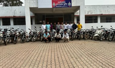अंतर जिला वाहन चोर गिरोह दुर्ग पुलिस के हत्थे चढ़ा, 3 आरोपी 22 दुपहिया वाहन जब्त