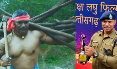 यातायात जागरूकता पर पुलिस दुर्ग द्वारा बनाई गई शार्ट फिल्म  बेस्ट स्क्रिप के लिए किए गए पुरस्कृत