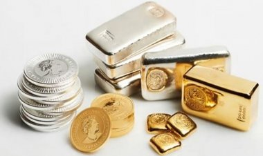 सोने का भाव 150 रुपये की गिरावट के साथ, वहीं चांदी 200 रुपये उछली