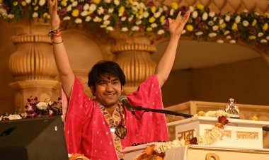 महंत धीरेंद्र शास्त्री जी का आशीर्वाद और मार्गदर्शन हम प्रदेशवासियों को मिलता रहे: उप मुख्यमंत्री श्री विजय शर्मा