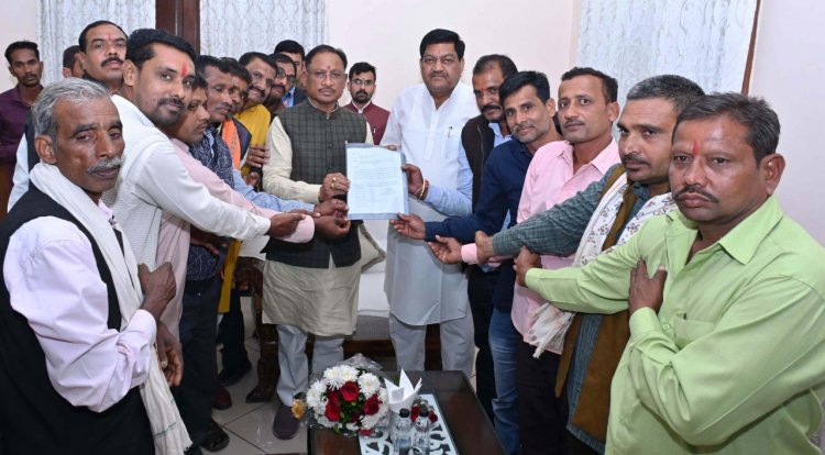 मुख्यमंत्री विष्णु देव साय से जूनी सरोवर समिति, ढनढनी के प्रतिनिधिमंडल ने की सौजन्य मुलाकात