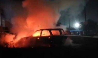 दुर्ग में रविवार की सुबह कार में लगी भीषण आग, अग्निशमन टीम ने पाया काबू