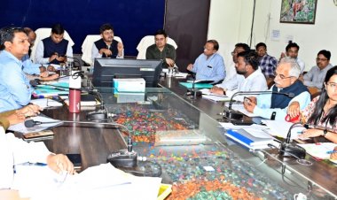 महतारी वंदन योजना का मिले शत-प्रतिशत लाभ: कलेक्टर