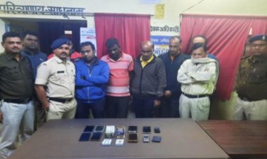 जुआ फड़ में दुर्ग पुलिस का छापा, 7 जुआरियों से करीब 1 लाख रुपए जब्त