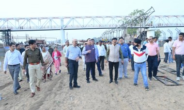 धार्मिक न्यास एवं धर्मस्व विभाग के सचिव, रायपुर कमिश्नर ने राजिम कुंभ कल्प मेला तैयारी के संबंध में संयुक्त रूप से ली बैठक