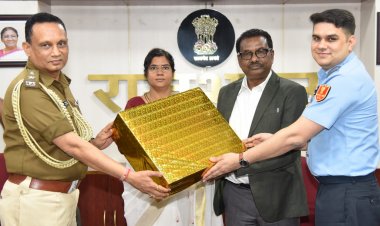 राज्यपाल के परिसहाय श्री शुक्ला को दी गई भावभीनी बिदाई