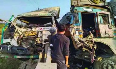 पुल पर ओव्हरटेक करने के दौरान दो ट्रकों की सीधी भिड़ंत, एक ट्रक के चालक की मौत, 3 घायल
