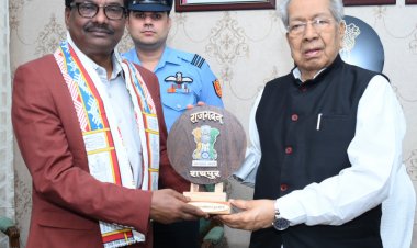 राज्यपाल के पूर्व सचिव श्री खलखो को दी गई भावभीनी बिदाई राज्यपाल के पूर्व सचिव श्री खलखो