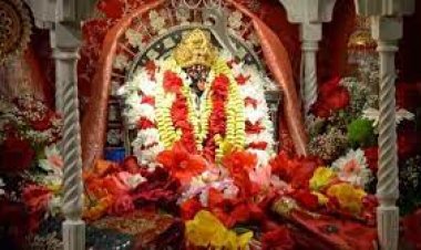 घर के मंदिर में भूलकर भी न रखें इन 5 देवी-देवताओं की मूर्ति, लग सकता है दोष,