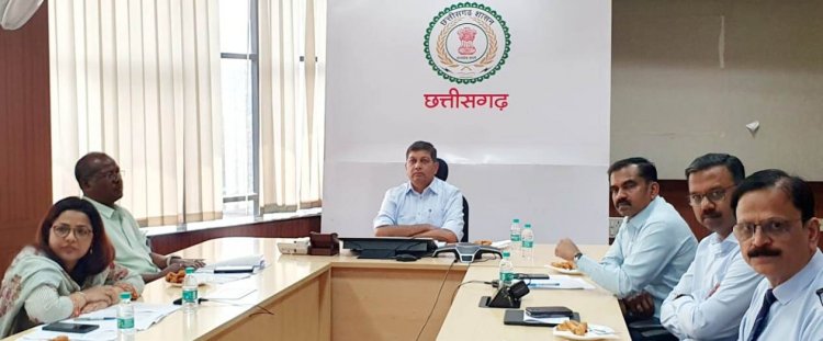 सड़क सुरक्षा संबंधी जन जागरूकता कार्यक्रमों का हो आयोजन: मुख्य सचिव श्री जैन