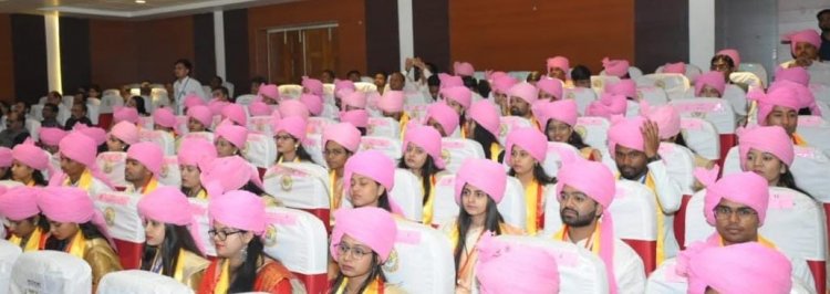 विद्यार्थियों को सामाजिक सरोकारों से जुड़े विषयों पर शोध करना चाहिए: राज्यपाल श्री हरिचंदन