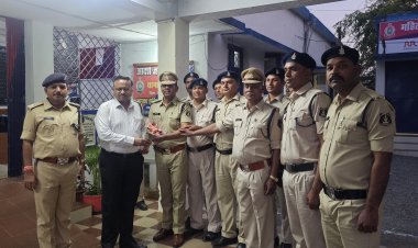 पुलिस महानिरीक्षक दुर्ग रेंज ने बेमेतरा जिले का भ्रमण के दौरान लिया जायजा