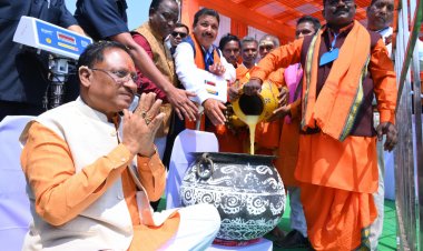 मुख्यमंत्री ने किया गिरी गोवर्धन पर्वत-तामामुंडा में सांस्कृतिक मंडप का शुभारंभ