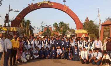 राष्ट्रीय आविष्कार अभियान के तहत विद्यार्थियों को कराया गया भ्रमण कांकेर