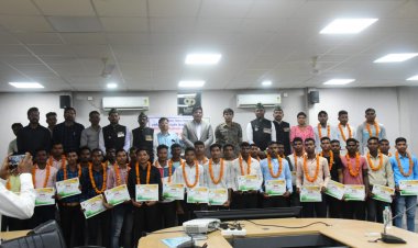 अग्निवीर हेतु चयनित जिले के 37 युवाओं को कलेक्टर और एसपी द्वारा किया गया सम्मानित