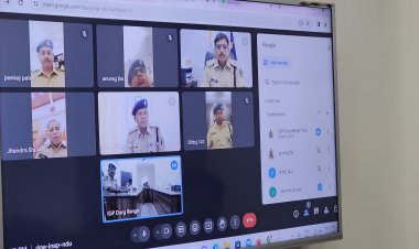 पुलिस महानिरीक्षक द्वारा दुर्ग रेंज के अधिकारियों के साथ हाई लेवल वर्चुअल बैठक