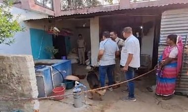 देर रात दो लोगों की धारदार हथियार से वार कर हत्या कर दी गई