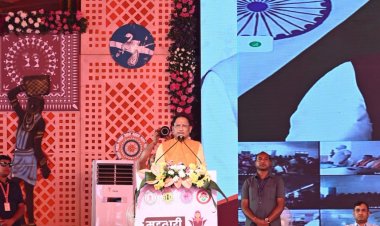 महतारी वंदन योजना के अवसर पर मुख्यमंत्री श्री विष्णु देव साय का संबोधन