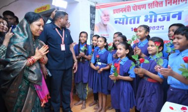 क्योंकि अपने हाथों में अपनेपन का जादू होता है.....