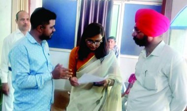 दुर्ग जिले में वाटर एटीएम लगाने के नाम पर हुए भ्रष्टाचार की शिकायत कलेक्टर से