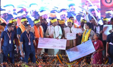 स्व-सहायता समूह को सामुदायिक निवेश कोष