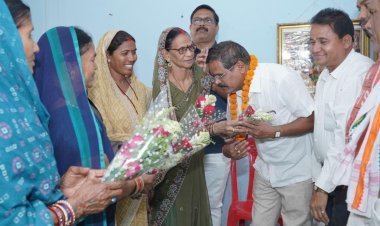 रिसाली, नगपुरा, दुर्ग शहर में कांग्रेस प्रत्याशी राजेन्द्र साहू का धुआंधार चुनावी अभियान : जीत दिलाने वरिष्ठ कांग्रेसियों के साथ जमीनी कार्यकर्ता एकजुट